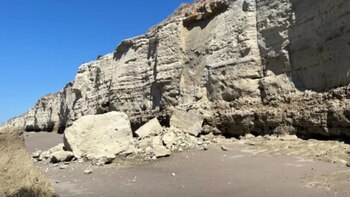 Se derrumbó un acantilado en