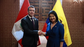 Ecuador y Perú refuerzan su agenda contra el narcotráfico en una cumbre en Lima