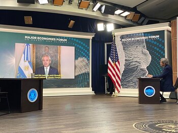 Alberto Fernández en el Foro