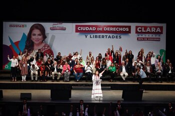 Clara Brugada estuvo acompañada por Omar García Harfuch, ernestina Godoy, Jesús Sesma, Mariana Boy y Alejandro Encinas.