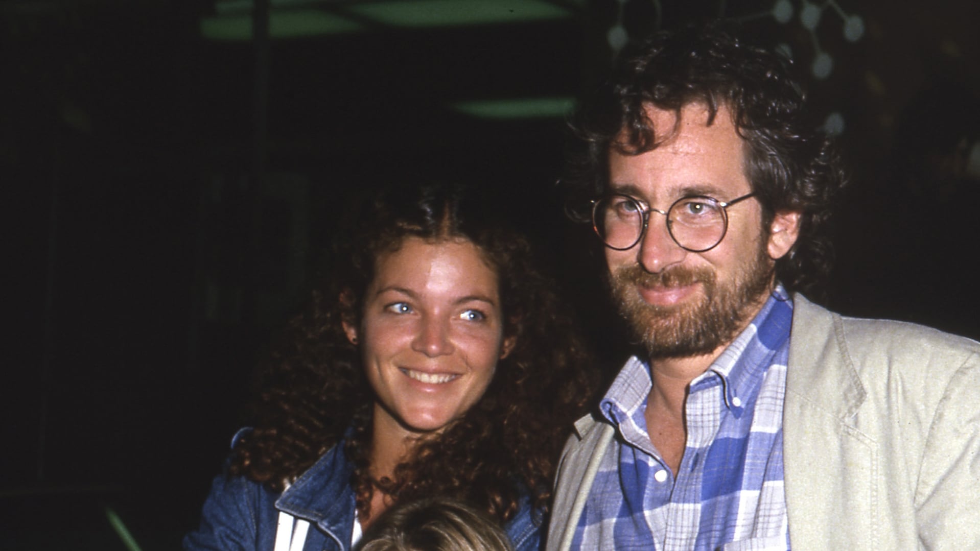 El acuerdo económico entre Steven Spielberg y Amy Irving carece de confirmación verificable en todos sus componentes
