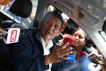 Absalón Vásquez también llegó al penal Barbadillo para estar presente en la liberación de Alberto Fujimori