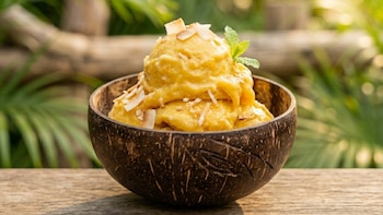 Helado de mango con leche