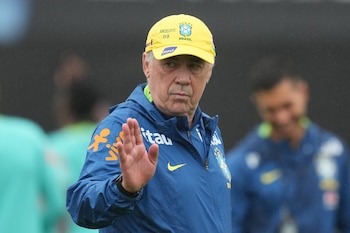 ARCHIVO - El técnico de Brasil Carlo Ancelotti durante un entrenamiento de la selección, el 7 de octubre de 2025, en Goyang, Corea del Sur. (AP Foto/Lee Jin-man)