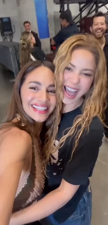 Valerie Domínguez se sumó al trend de Shakira, pero lo grabó con la verdadera estrella en el backstage de Miami - crédito @valeriedomi/IG