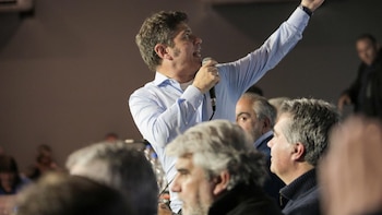 Reelecciones indefinidas de intendentes: Kicillof evalúa estrategias para avanzar en la Legislatura ante un panorama incierto