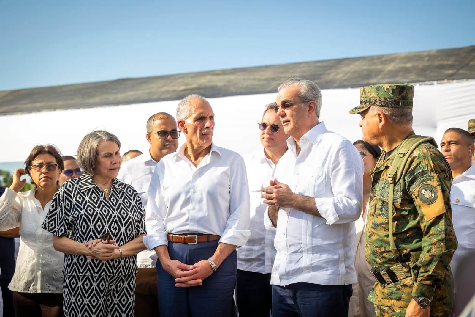 La visita de Asfura a la frontera entre República Dominicana y Haití formó parte de una agenda oficial orientada a fortalecer la cooperación bilateral. (Cortesía: Presidencia de la República Dominicana)