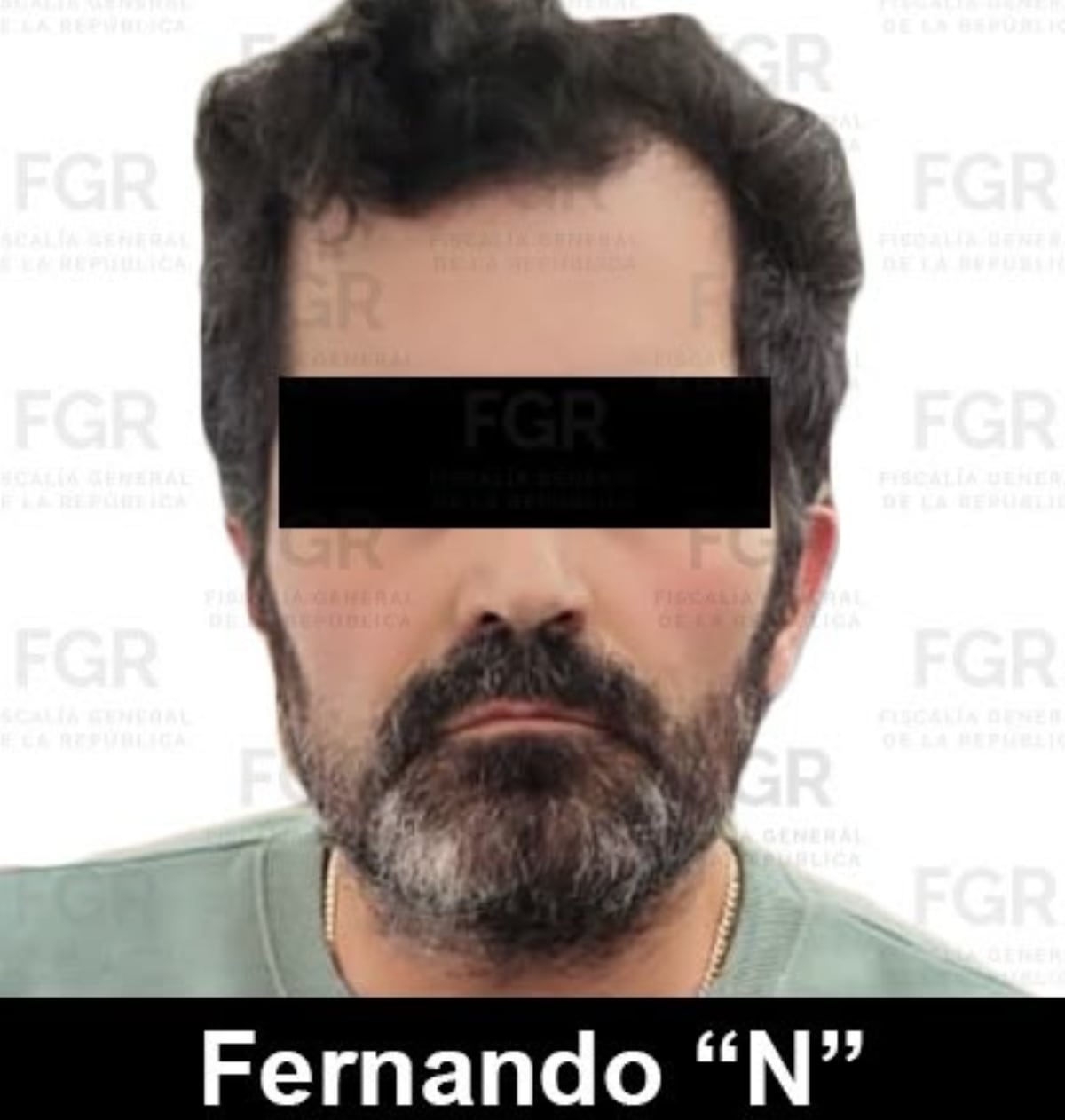 El exmando naval fue entregado a autoridades mexicanas este 20 de agosto tras ser deportado de Argentina. Crédito: FGR