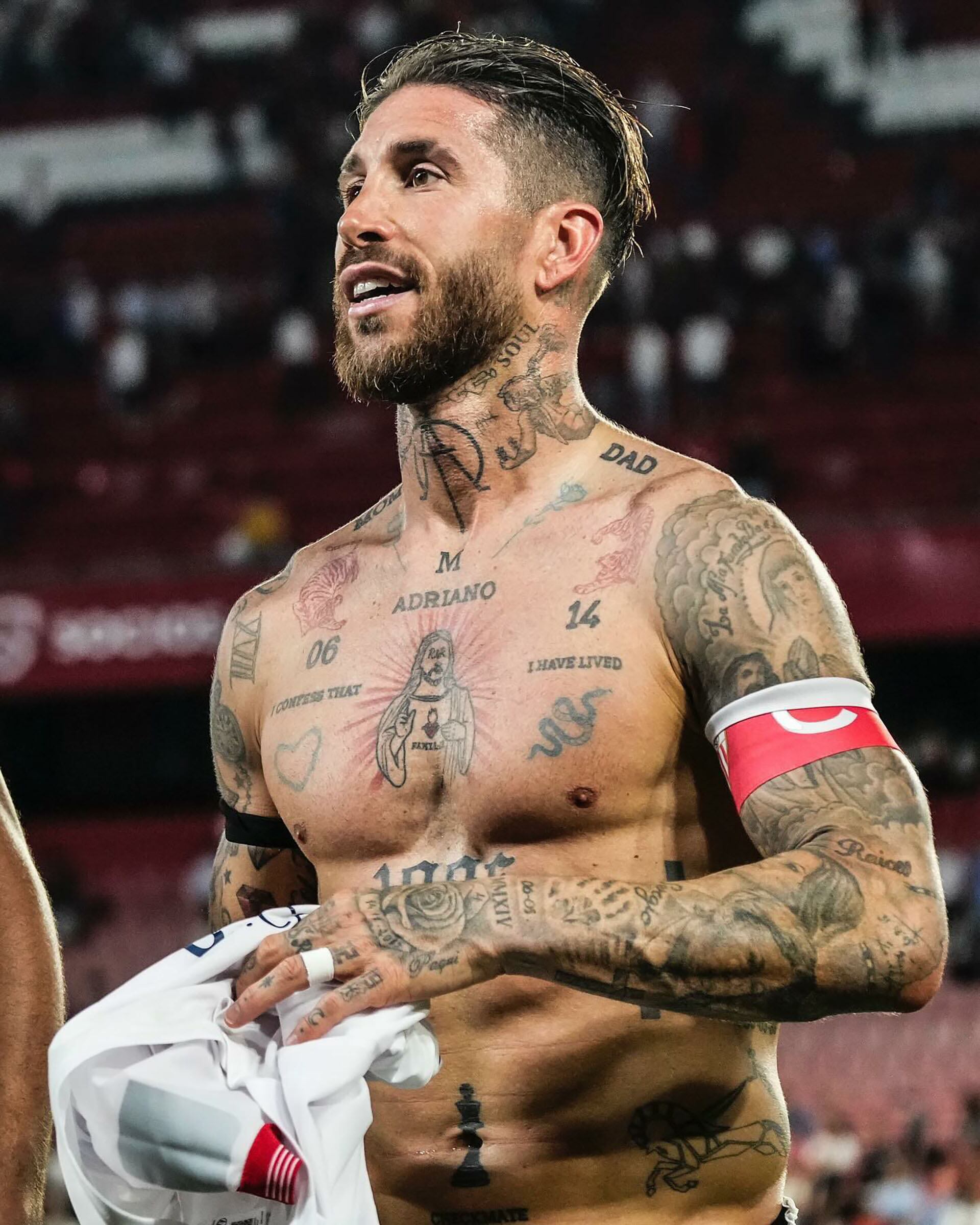 El español reconoce que su cuerpo le exige volver a su dieta habitual incluso durante las vacaciones
(@sergioramos)