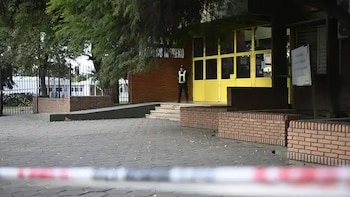 Tiroteo en una escuela de San Cristóbal: liberaron al adolescente acusado de haber sido cómplice del ataque