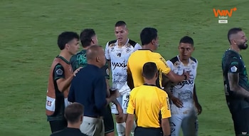 El técnico venezolano tuvo un fuerte cara a cara con sus rivales en el estadio Bello Horizonte-Rey Pelé-crédito Win Sports/YouTube