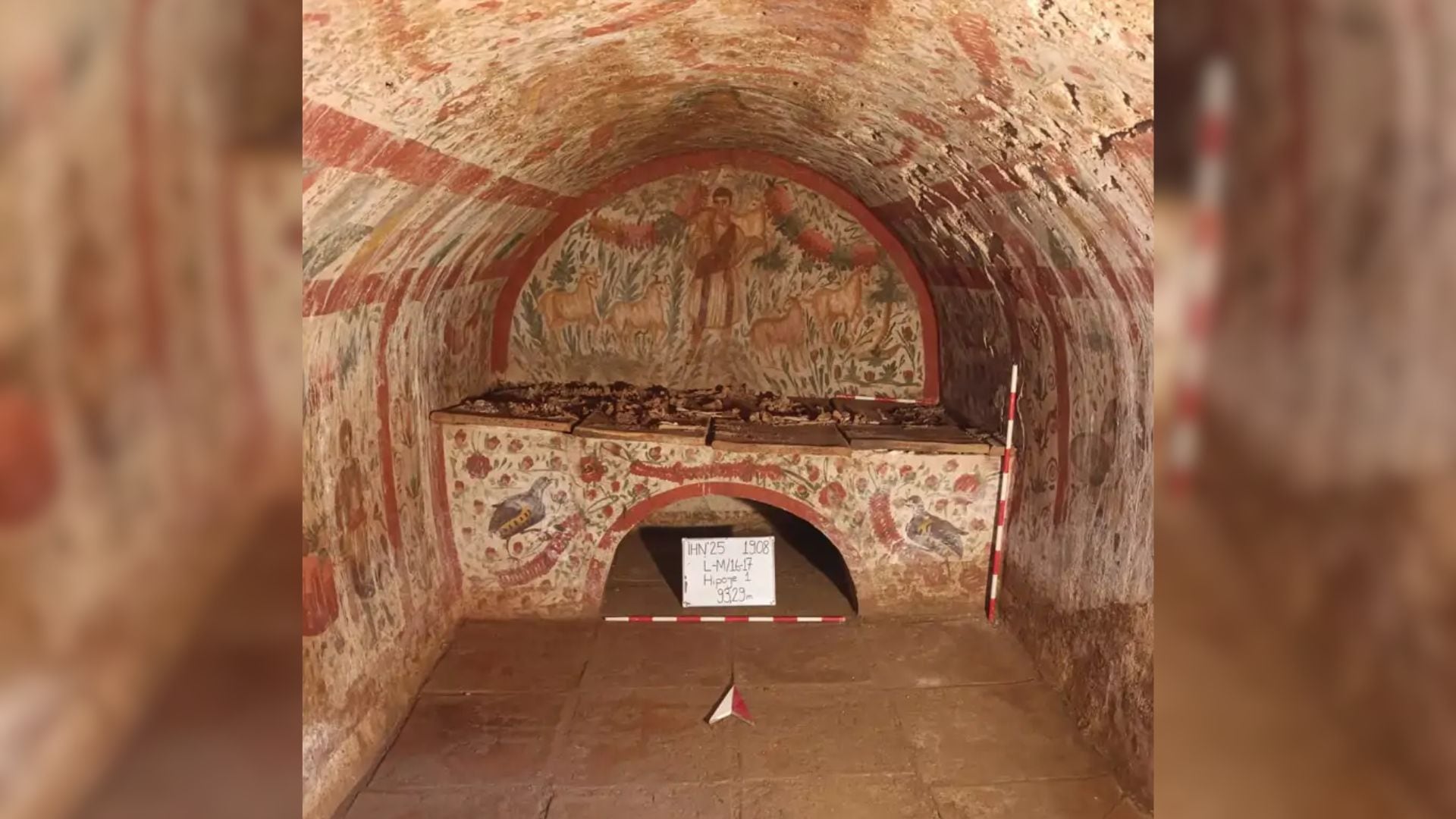 La tumba hipogeo del siglo III destaca por su excepcional estado de conservación y riqueza artística (Arkeoloji Haber)