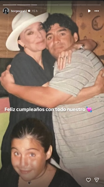 Graciela Borges con sombrero blanco abraza a Diego Maradona junto a una niña en una fotografía con el texto Feliz cumpleaños con todo nuestro