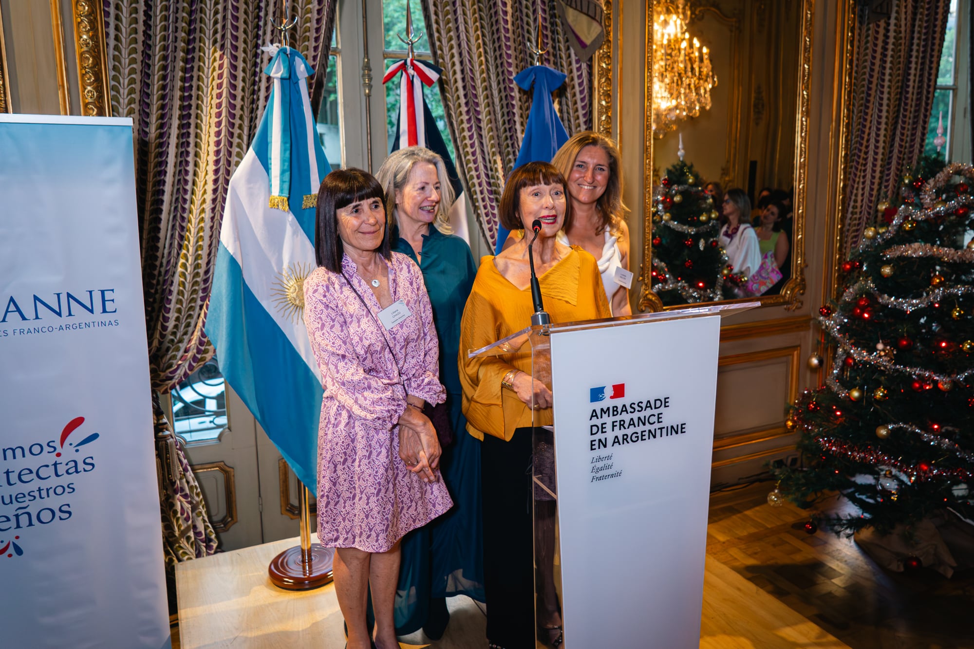 Liliana Chazo, Eve Grynberg, Alicia Moszkowski y Lucrecia Walker, integrantes de la Comisión directiva de Marianne