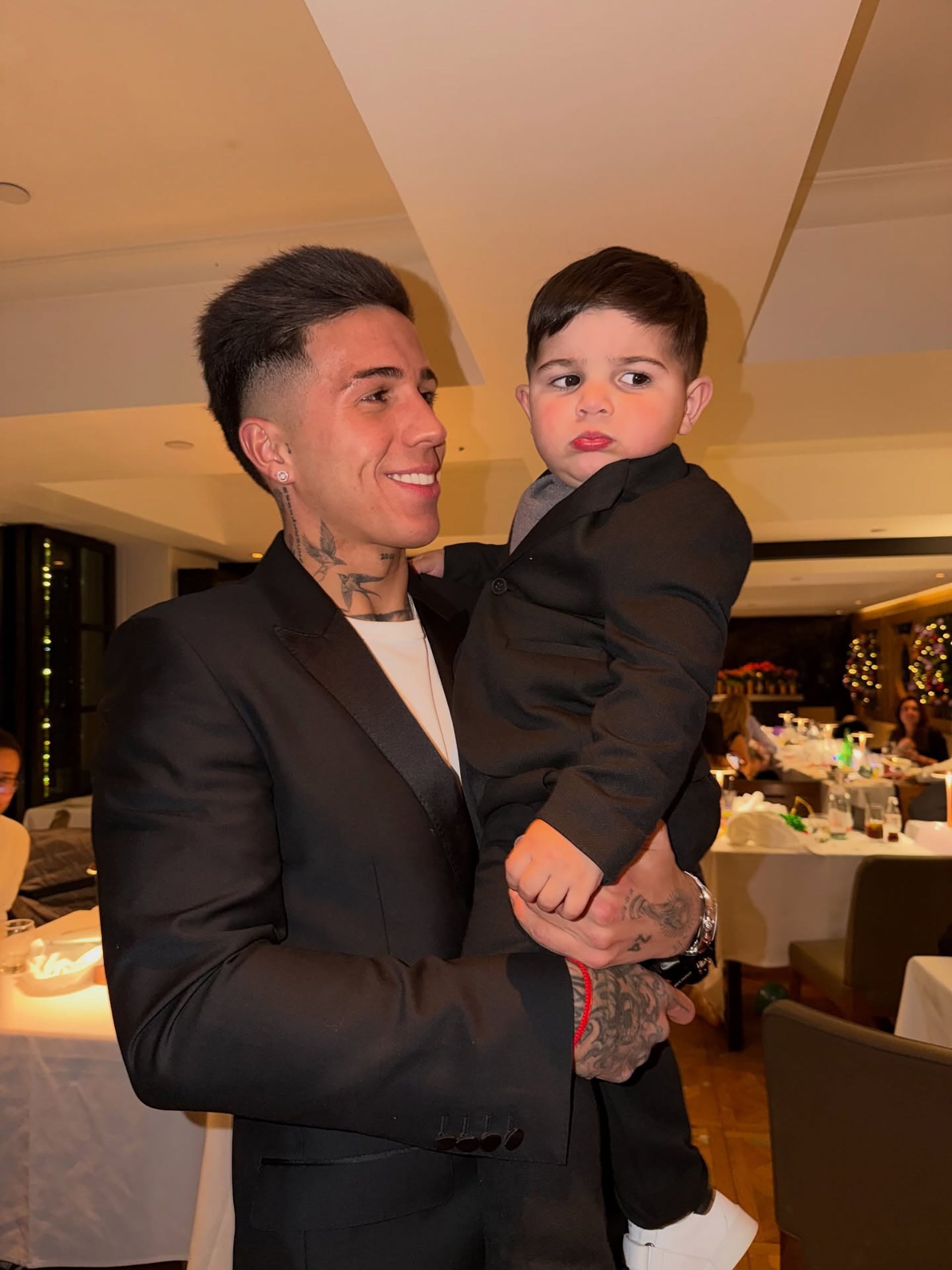 Enzo con su hijo, Benjamín