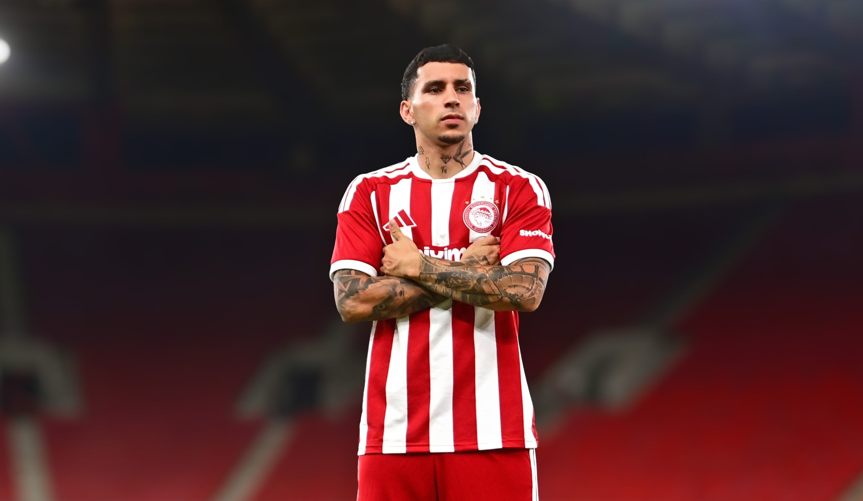 El exjugador del Racing de Santander de España tendrá su cuarta experiencia en el fútbol europeo tras -crédito @olympiacosfc/X