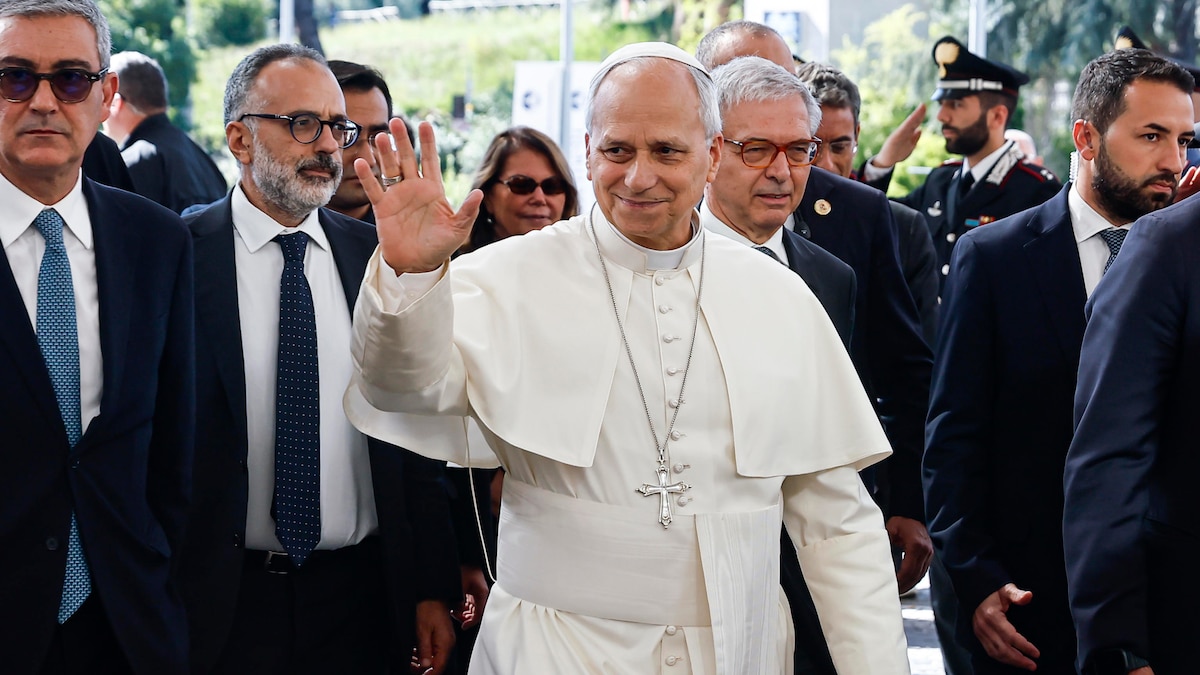 Imagen de la noticia: El papa León XIV continúa con su recuperación tras pasar una buena noche en el hospital Gemelli