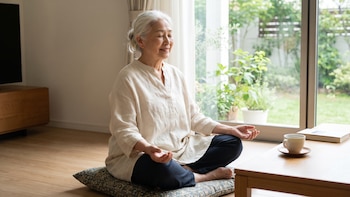 Meditación mindfulness: la técnica que ayuda a bajar la presión arterial en adultos mayores con hipertensión