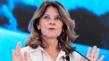 Políticos de oposición tildan de