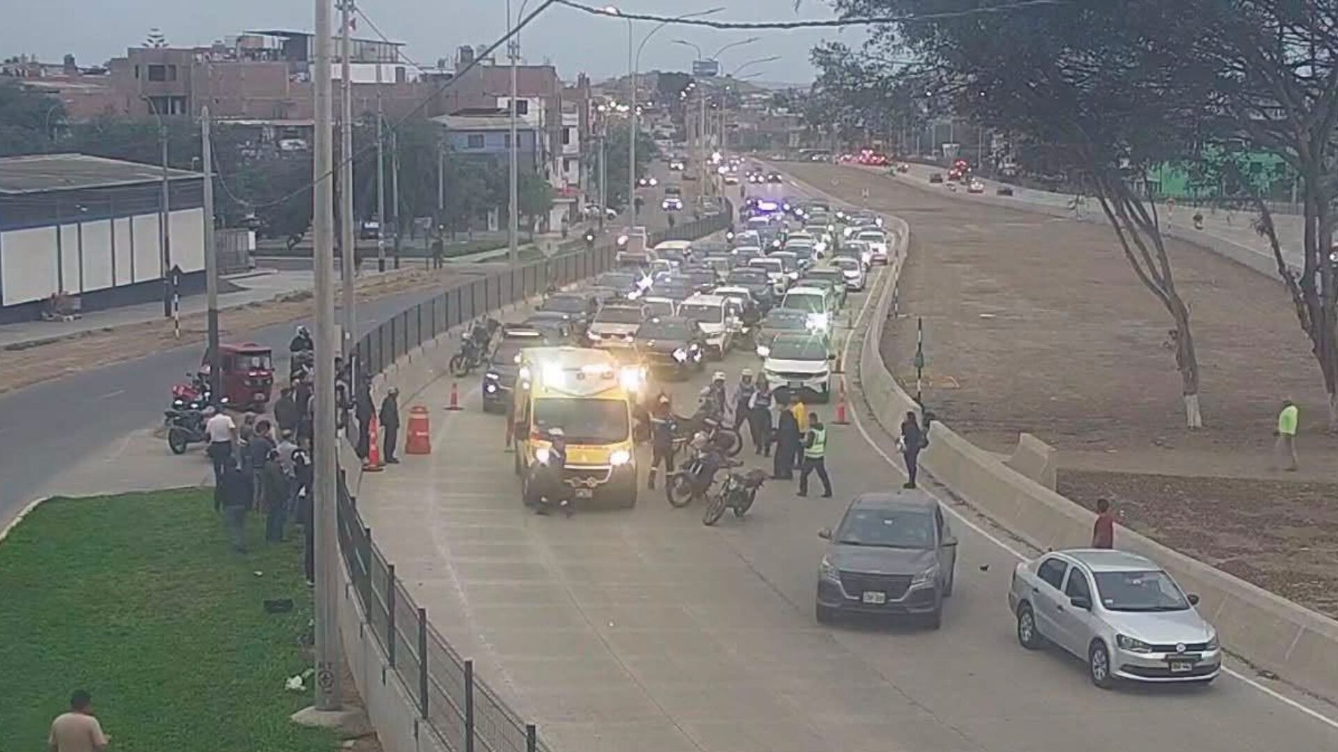 Otro accidente en la Vía Expresa Sur: un adulto mayor resultó herido y el corredor ya acumula seis víctimas y dos fallecidos