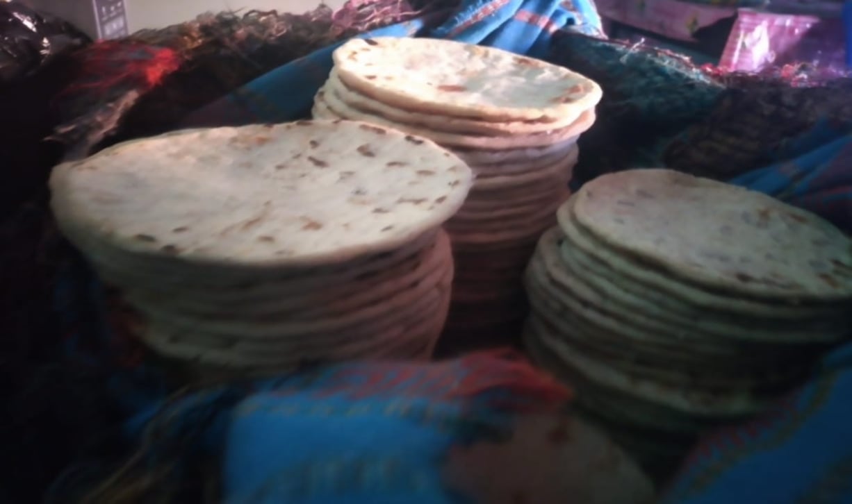 El encarecimiento del maíz impulsó el ajuste en las tortillas de maíz, un alimento básico de Guatemala que depende de ese grano. (SiCultura)
