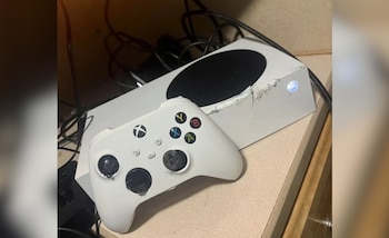 La consola evitó que un jugador se golpeara la espalda y la cabeza en un accidente. (Reddit)