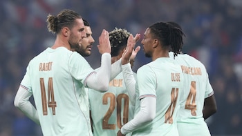 Olise se exhibe con Francia antes del Mundial