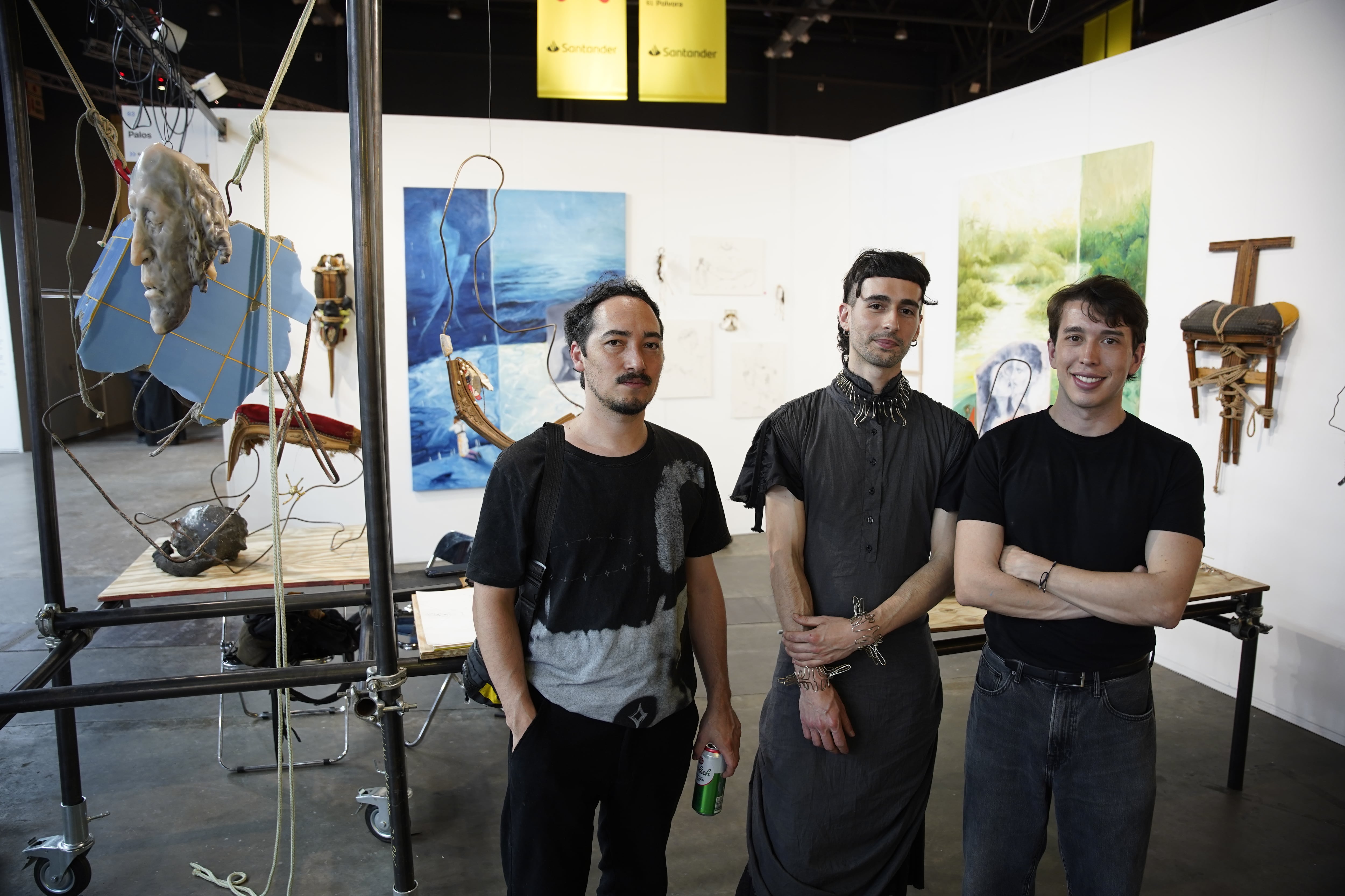 Los artistas Rodrigo Díaz Ahl y Sebastián Cosenza Saad junto a Julián Perrone Sibilia, director de PALOS (RSFotos)