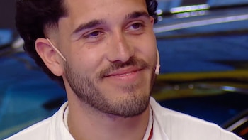 Juan prometió tatuarse a Guido