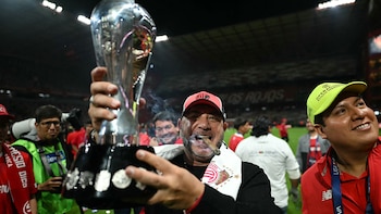 El DT argentino Antonio Mohamed