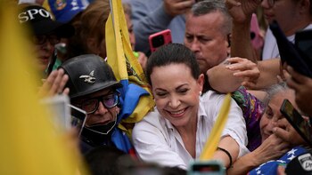 María Corina Machado arrasa en