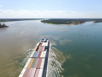 Entre los principales productos vendidos por el Mercosur a Europa se encuentran bienes agrícolas y minerales, mientras que desde la Unión Europea tienen fuerte presencia maquinarias, productos químicos y farmacéuticos y equipos de transporte (Foto: Shutterstock)