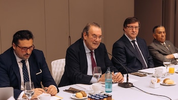 La Mesa del Turismo pide