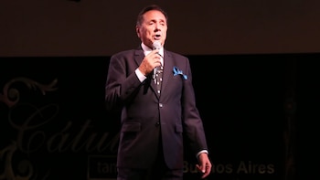 El cantante de tango Ricardo