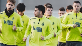 Racing de Santander se frota