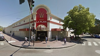 Encontraron muerta a una jubilada de 69 años en el baño del bingo de La Plata