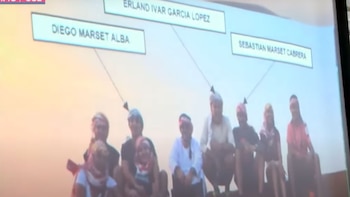 Sebastián Marset junto a familiares