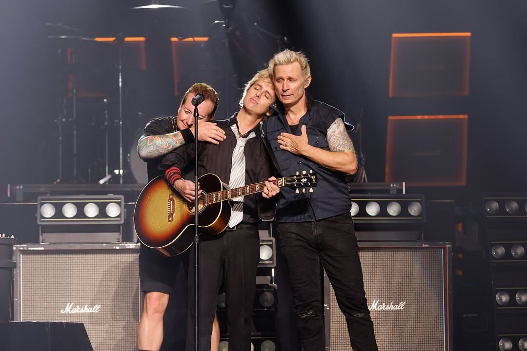 Green Day se encuentra ahora en una gira que conmemora 3 décadas del lanzamiento de su álbum