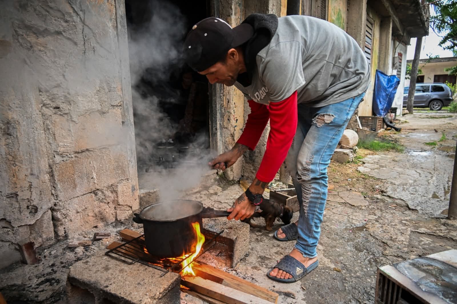 Según expertos, la falta de gas licuado es una consecuencia de la escasez general de combustibles y del deterioro del sistema eléctrico. (Infobae Cuba/ Cortesia Food monitor program)