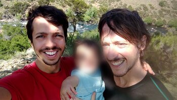 Alejandro y Pablo con su