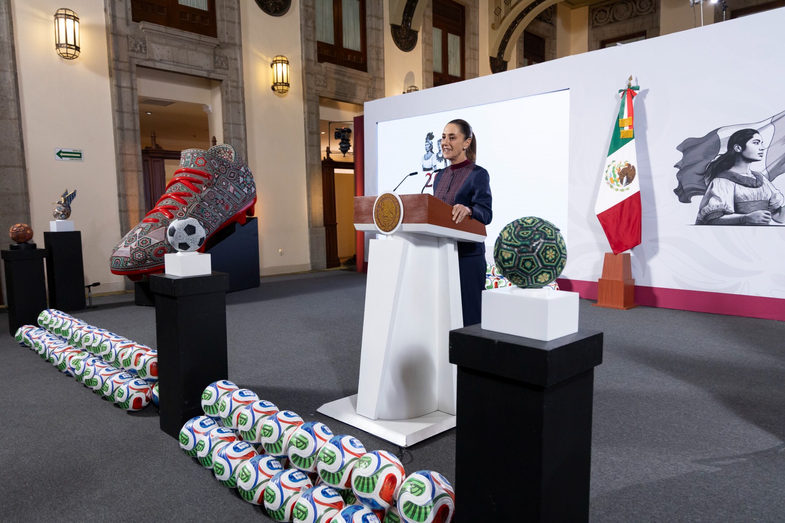La nueva aplicación permitirá a los visitantes explorar México durante el Mundial 2026, con información sobre sedes, rutas turísticas, cultura y servicios en tiempo real.(Presidencia)