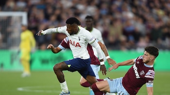 Emerson Royal, nuevo jugador del