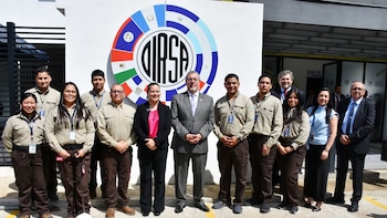 El gobierno de Guatemala inicia la formación local de guías caninos en el aeropuerto La Aurora