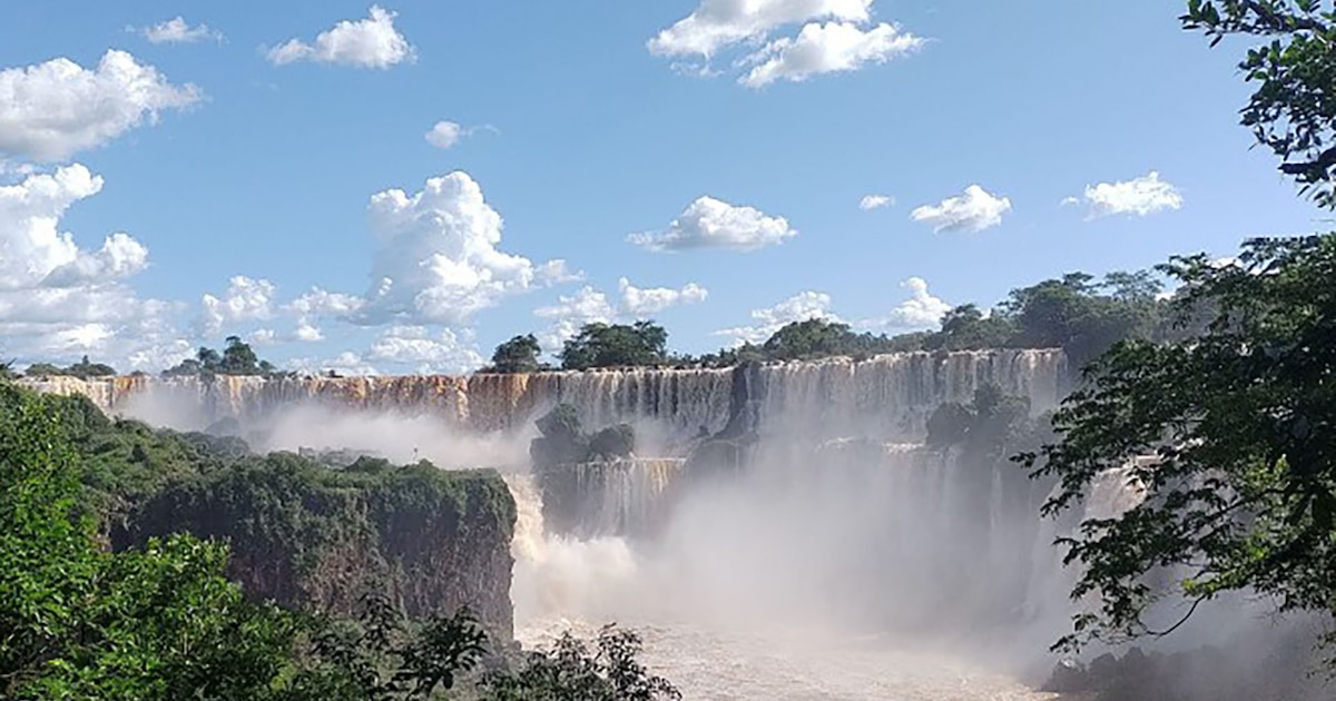 SEMANA SANTA 2026: TURISMO AL ALZA, GASTO A LA BAJA
