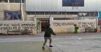 Consignas feministas contra Félix Salgado