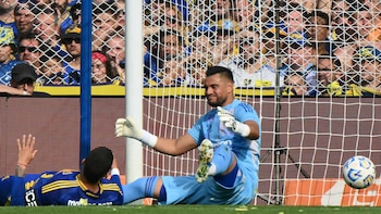 Chiquito Romero explicó su reacción tras los goles rivales que se volvió viral: “Me hicieron muchos memes, pero me río porque se me salta la cadena”