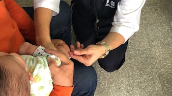 La vacuna hexavalente ofrece 98%