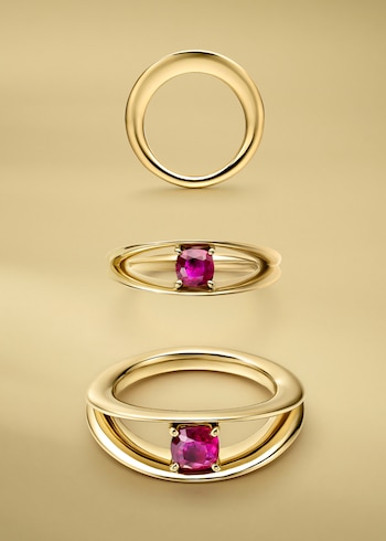 Anillo doble con rubí de Evivid. (IMAGEN PROPOCIONADA POR EVIVID).