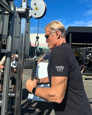 Tras casi una década de