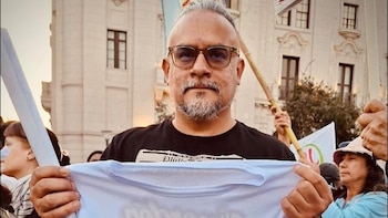 “La puerta de la censura ya está abierta”: la ley del Congreso que pretende controlar quién puede ser artista en el Perú